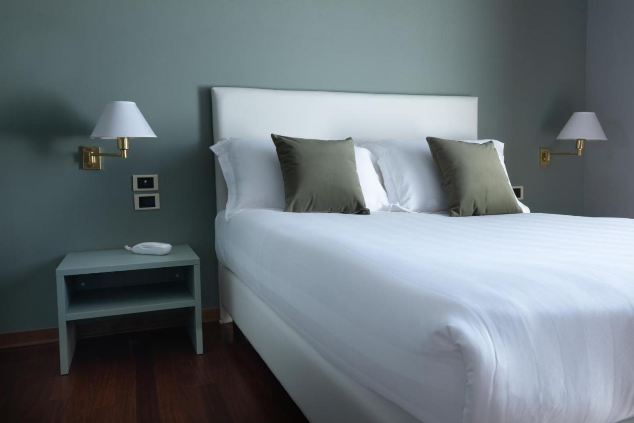 Hotel Enzo ポルト・レカナーティ エクステリア 写真